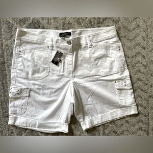 White House Black Market white shorts *NEW